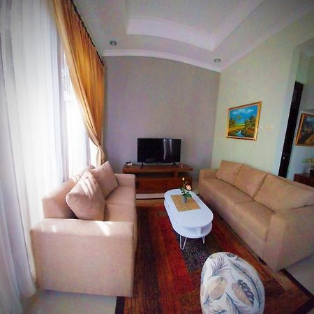 Gated 3Br Residence - 10 Mins From Malioboro Jogyakarta Zewnętrze zdjęcie