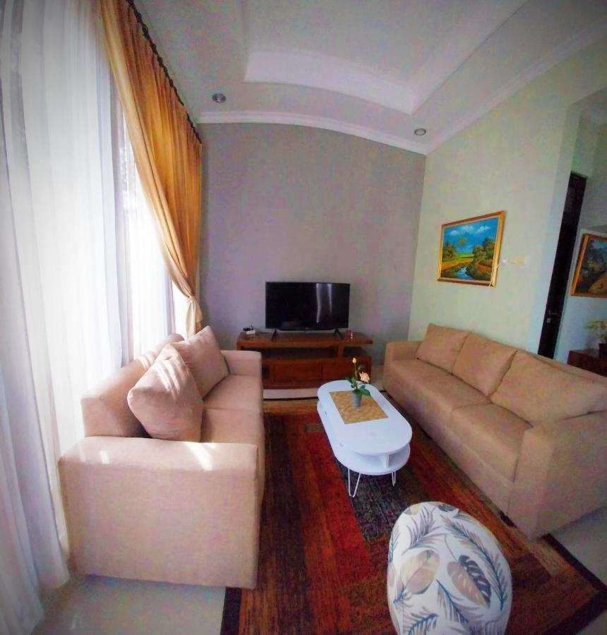 Gated 3Br Residence - 10 Mins From Malioboro Jogyakarta Zewnętrze zdjęcie